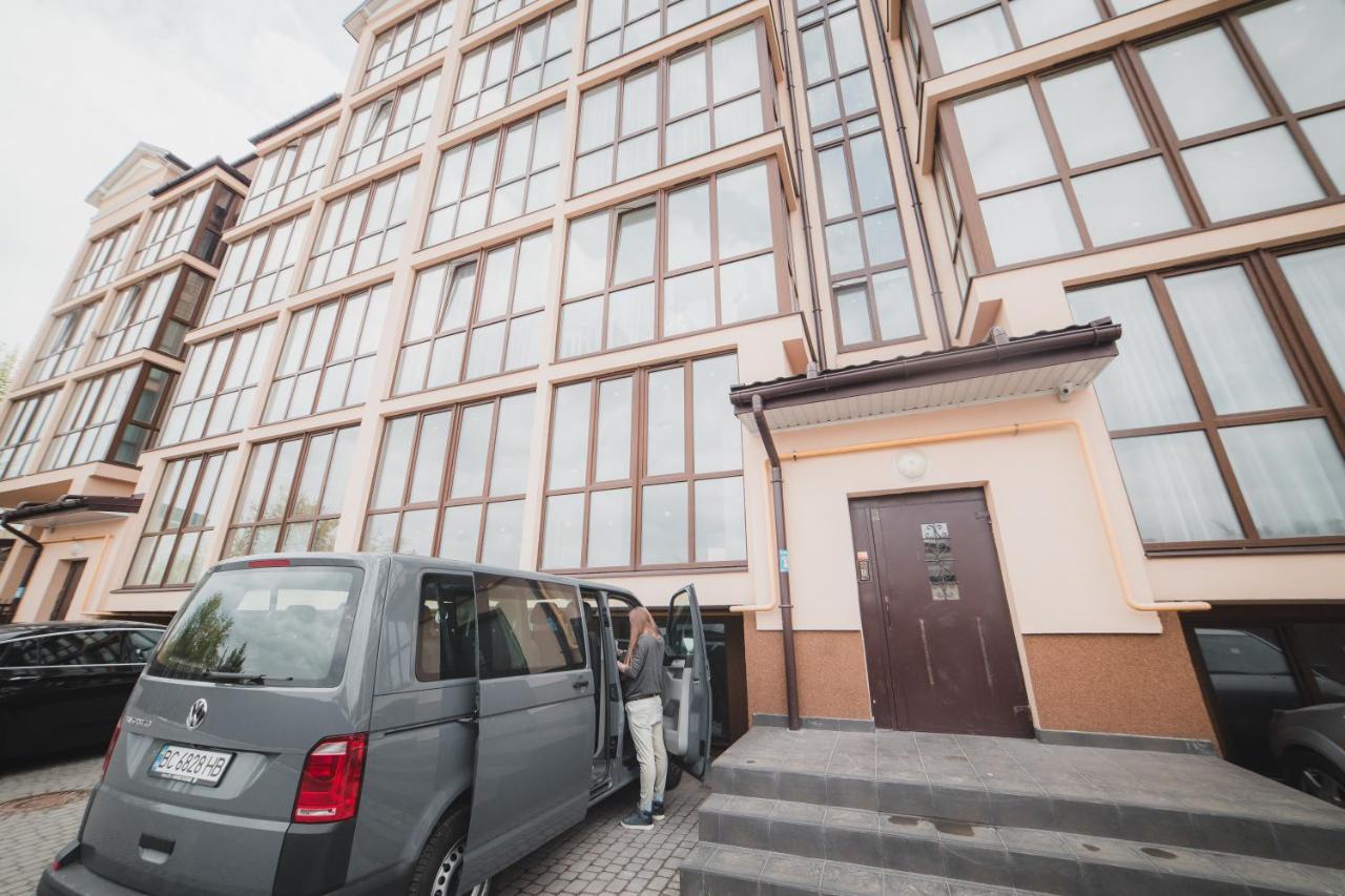 Kostjukowski Apartments Mudroho 12 V Lviv Exterior foto